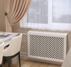 Как крепить экран для радиатора отопления